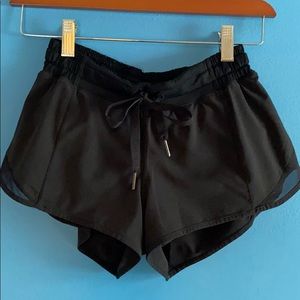 Lululemon Hottie Hot 2.5” Shorts